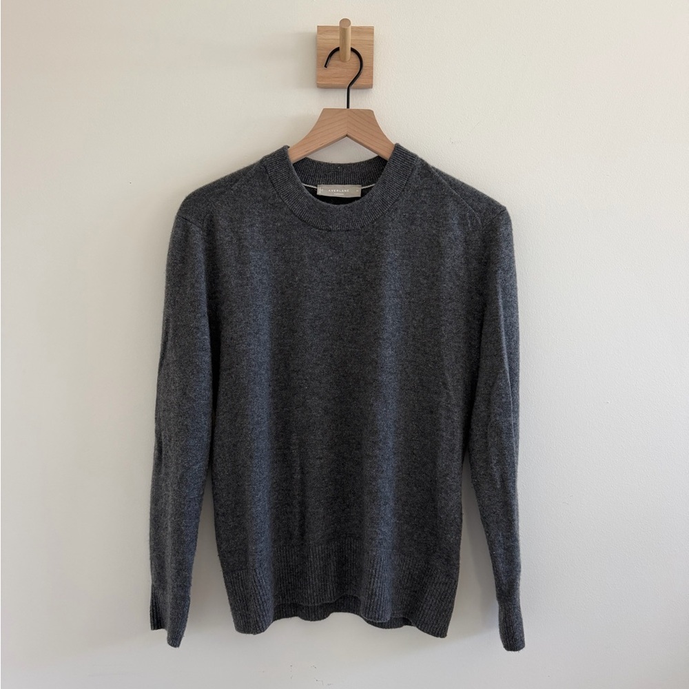 Everlane 100% Cashmere Crewneck Sweater – Size M